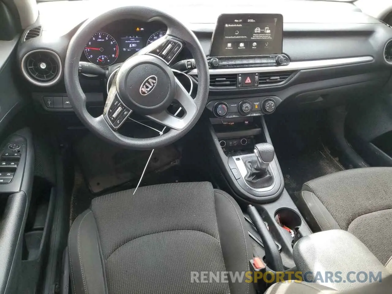 8 Фотография поврежденного автомобиля 3KPF24AD0LE227570 KIA FORTE 2020