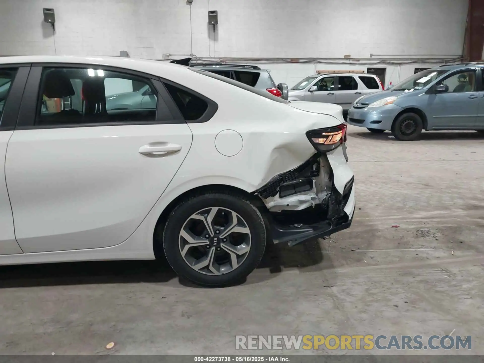 6 Фотография поврежденного автомобиля 3KPF24AD0LE255174 KIA FORTE 2020