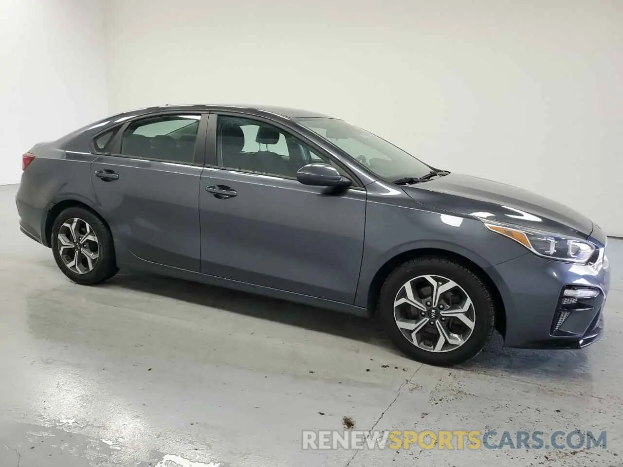 4 Фотография поврежденного автомобиля 3KPF24AD0LE260438 KIA FORTE 2020