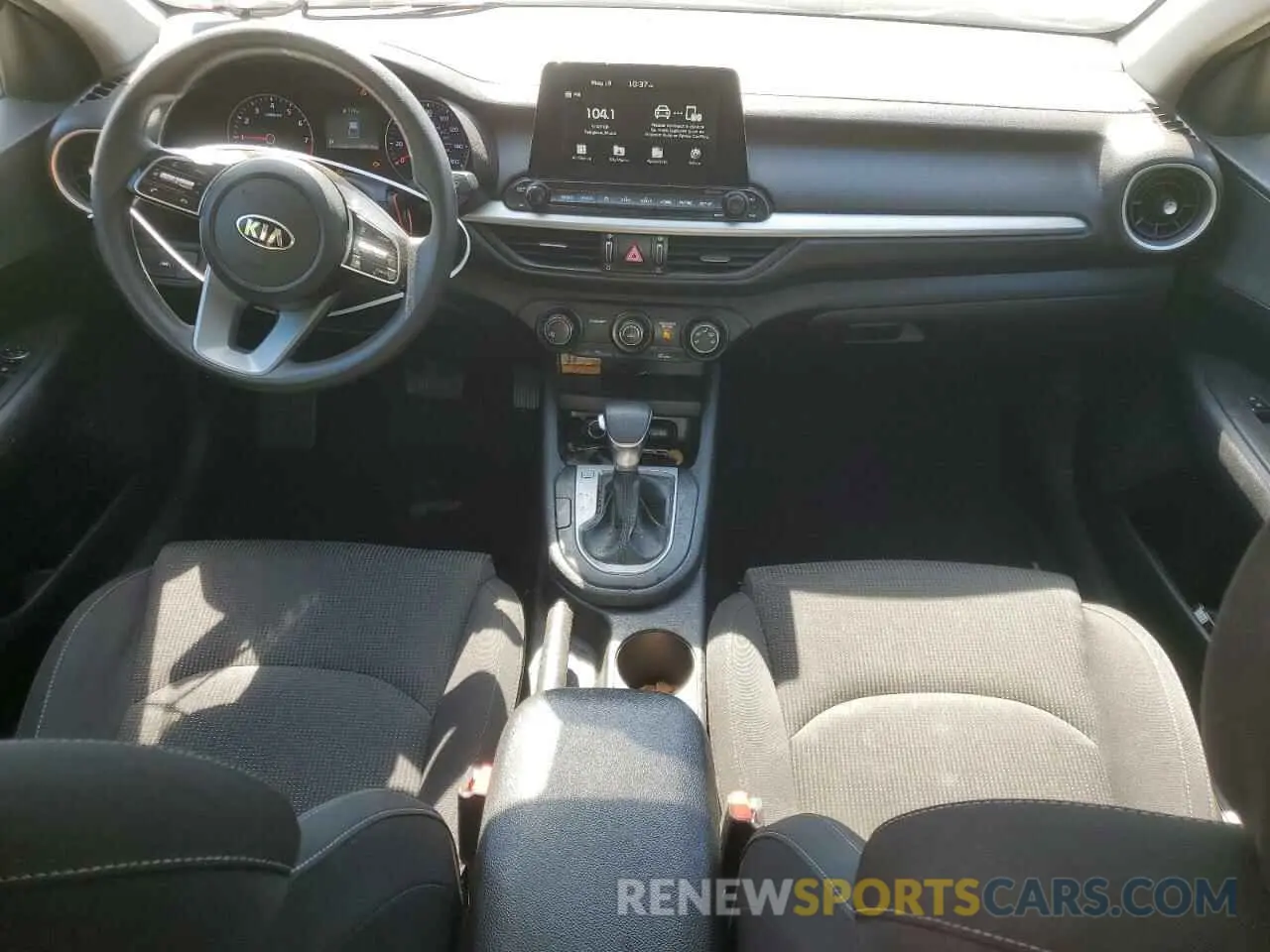 8 Фотография поврежденного автомобиля 3KPF24AD1LE140812 KIA FORTE 2020