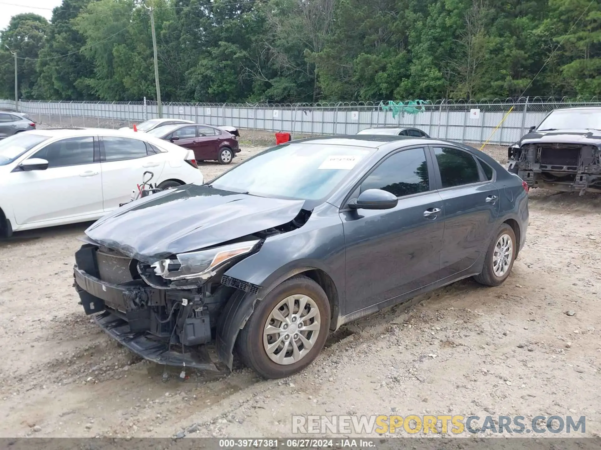 2 Фотография поврежденного автомобиля 3KPF24AD1LE141961 KIA FORTE 2020