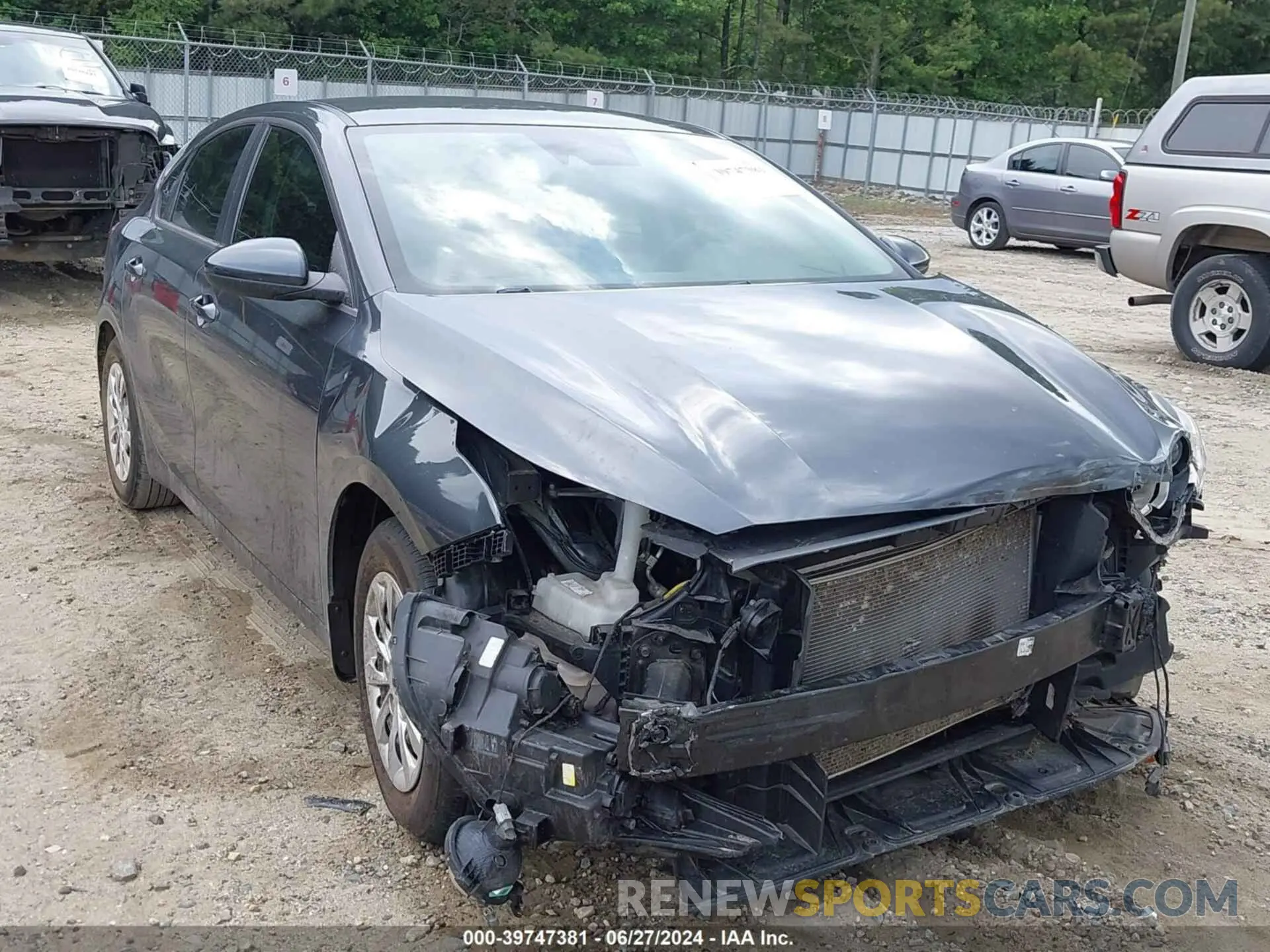 6 Фотография поврежденного автомобиля 3KPF24AD1LE141961 KIA FORTE 2020