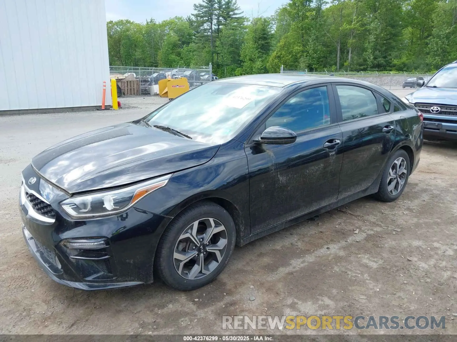 2 Photograph of a damaged car 3KPF24AD1LE161370 KIA FORTE 2020