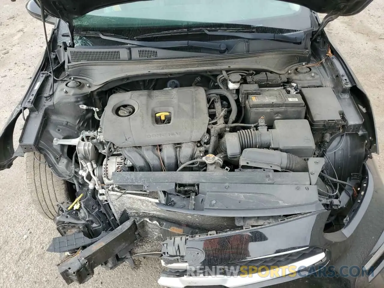 11 Photograph of a damaged car 3KPF24AD1LE164933 KIA FORTE 2020