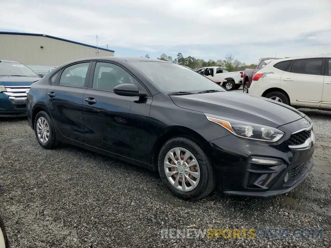 4 Photograph of a damaged car 3KPF24AD1LE174815 KIA FORTE 2020
