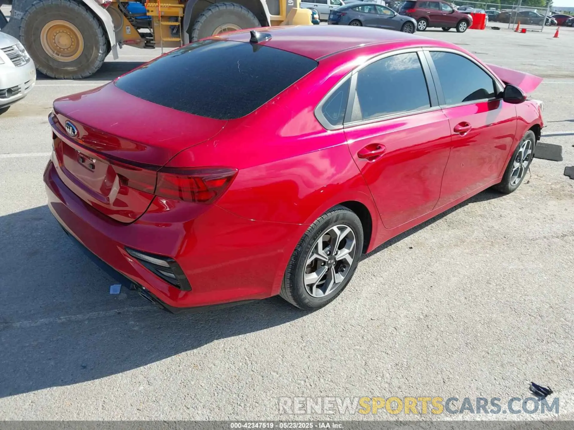 4 Photograph of a damaged car 3KPF24AD1LE201494 KIA FORTE 2020