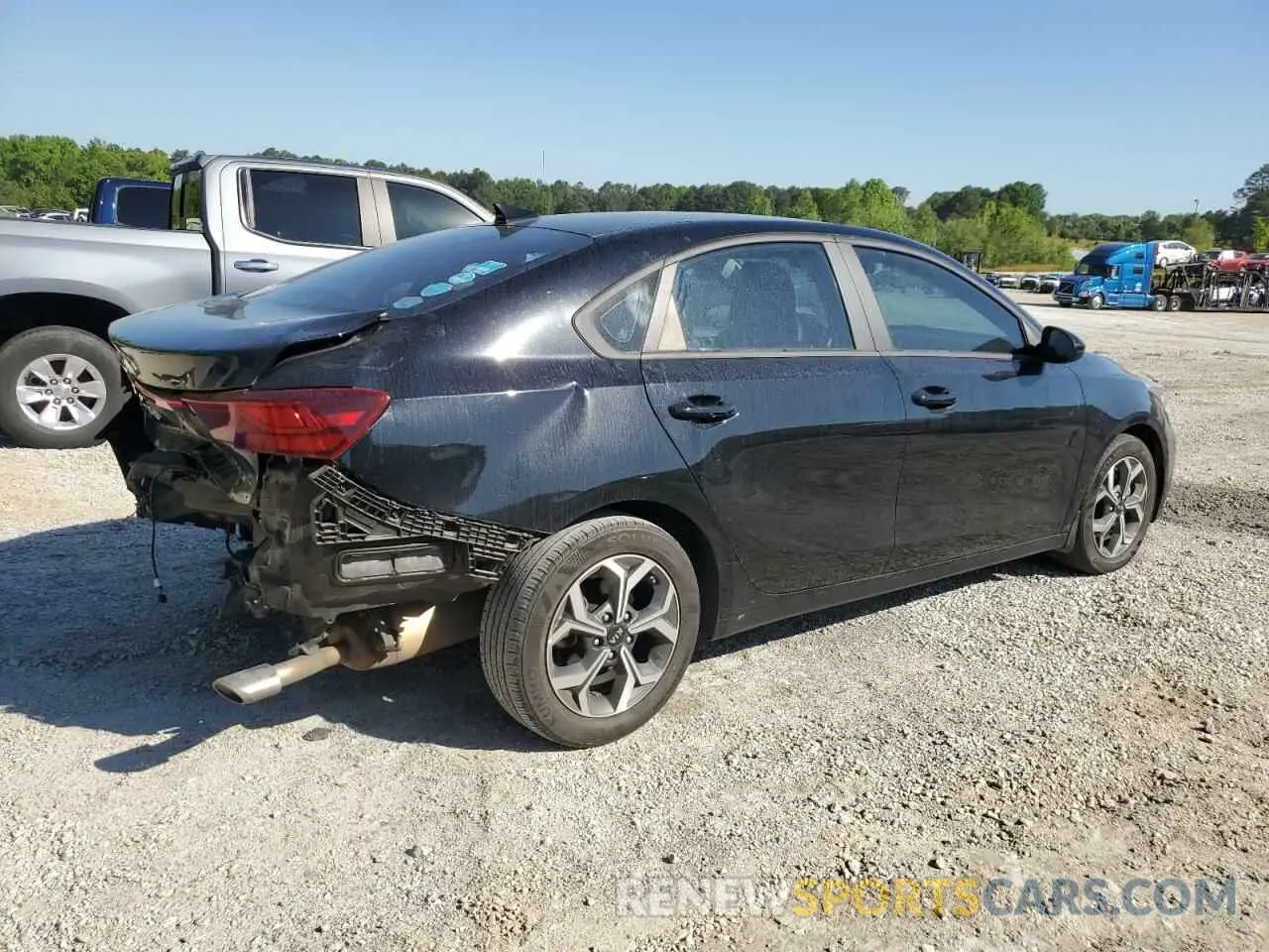 3 Фотография поврежденного автомобиля 3KPF24AD1LE226833 KIA FORTE 2020