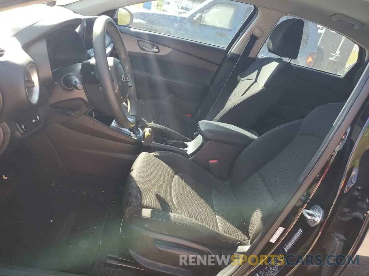 7 Фотография поврежденного автомобиля 3KPF24AD1LE226833 KIA FORTE 2020