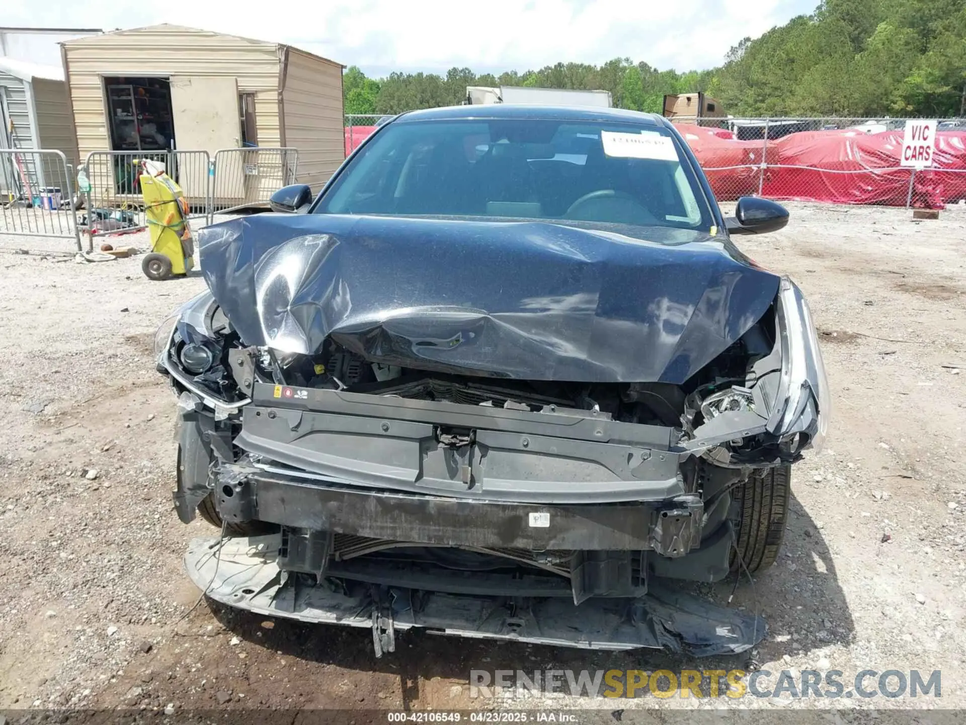 6 Photograph of a damaged car 3KPF24AD1LE257371 KIA FORTE 2020