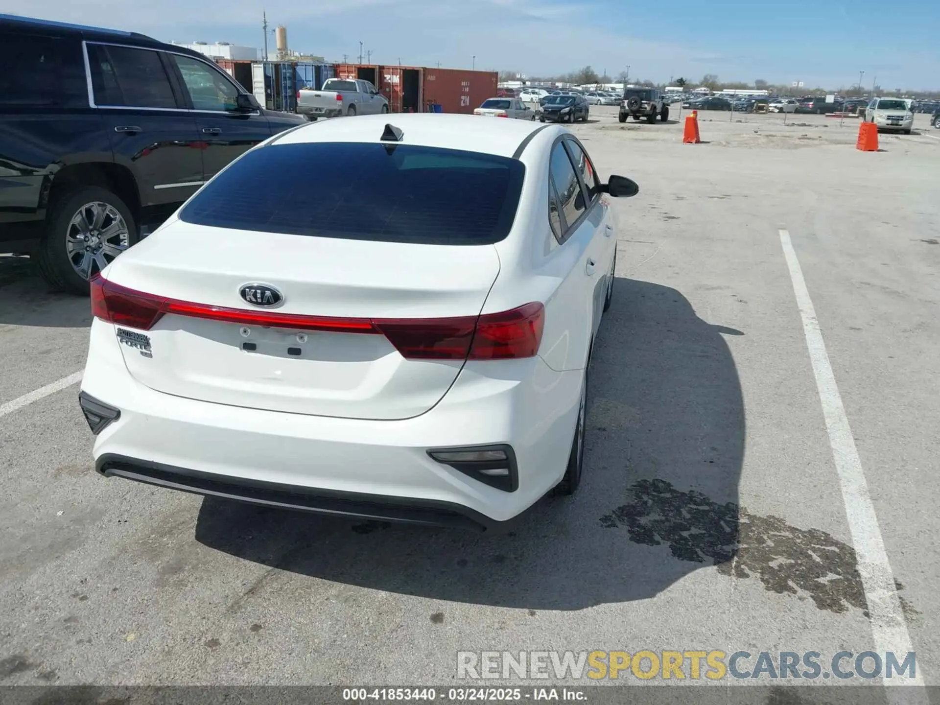 4 Фотография поврежденного автомобиля 3KPF24AD1LE257404 KIA FORTE 2020
