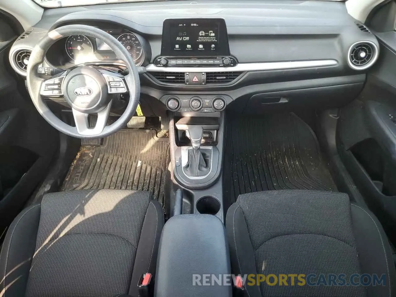8 Фотография поврежденного автомобиля 3KPF24AD1LE257967 KIA FORTE 2020