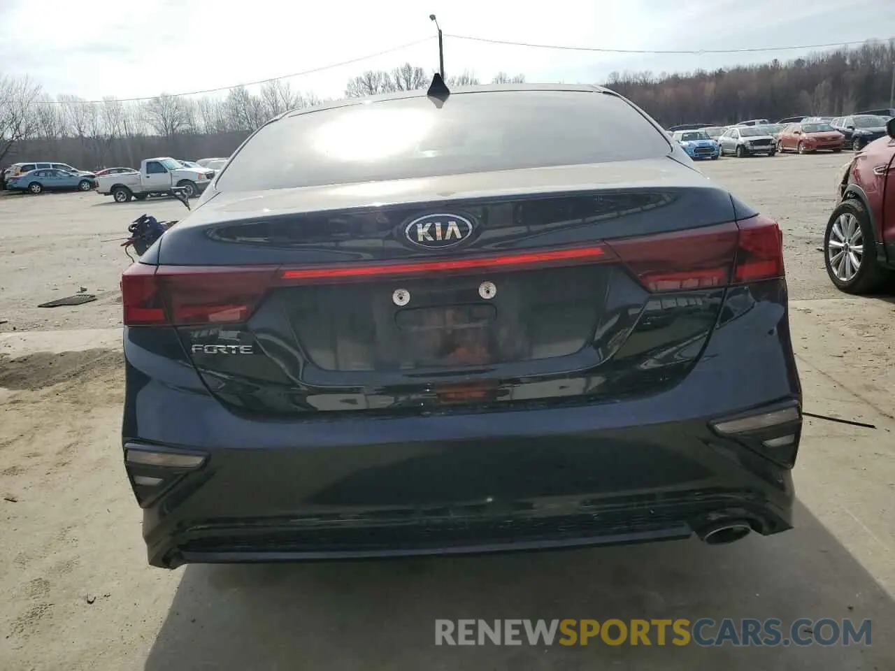 6 Photograph of a damaged car 3KPF24AD2LE158901 KIA FORTE 2020