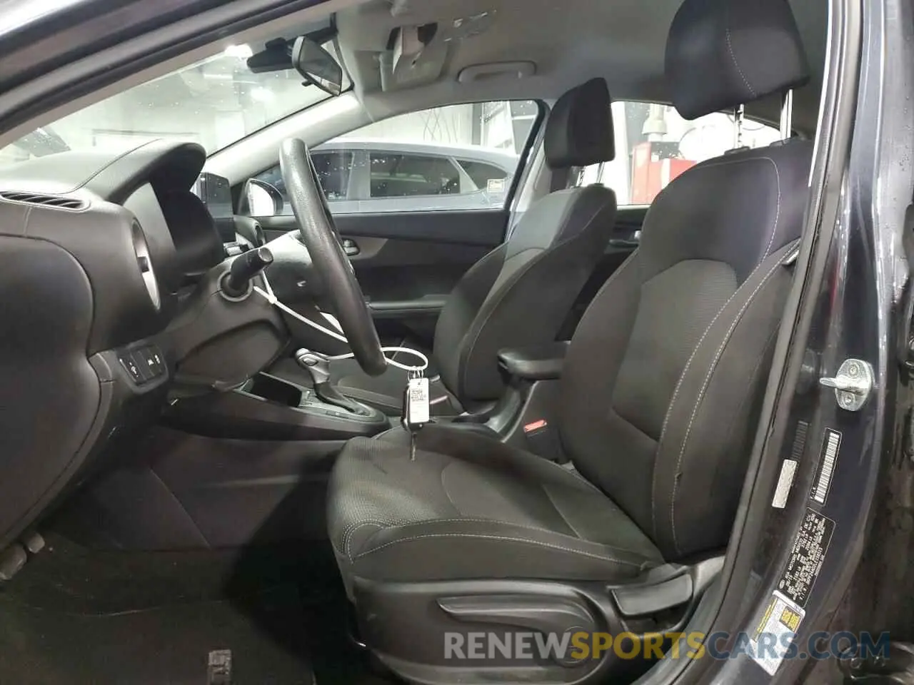 7 Фотография поврежденного автомобиля 3KPF24AD2LE159515 KIA FORTE 2020