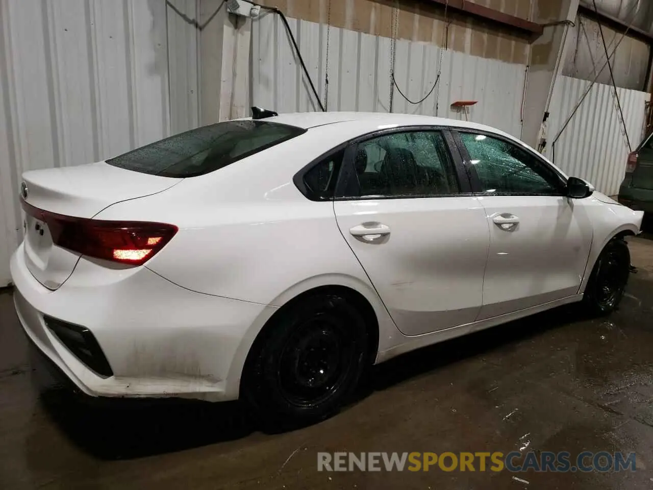 3 Photograph of a damaged car 3KPF24AD2LE165654 KIA FORTE 2020