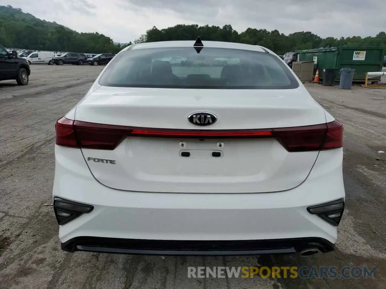 6 Photograph of a damaged car 3KPF24AD2LE179585 KIA FORTE 2020