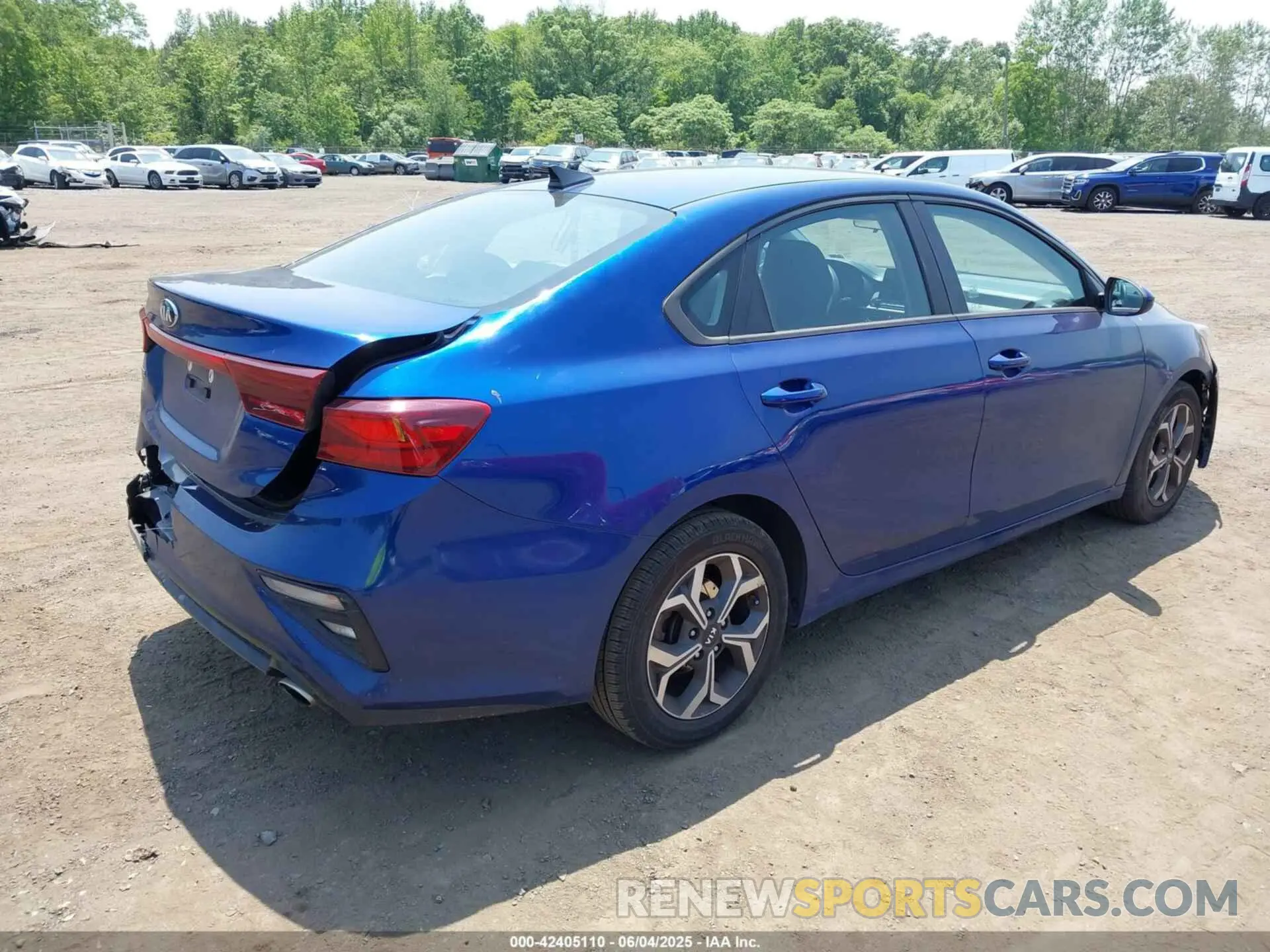 4 Photograph of a damaged car 3KPF24AD2LE183040 KIA FORTE 2020