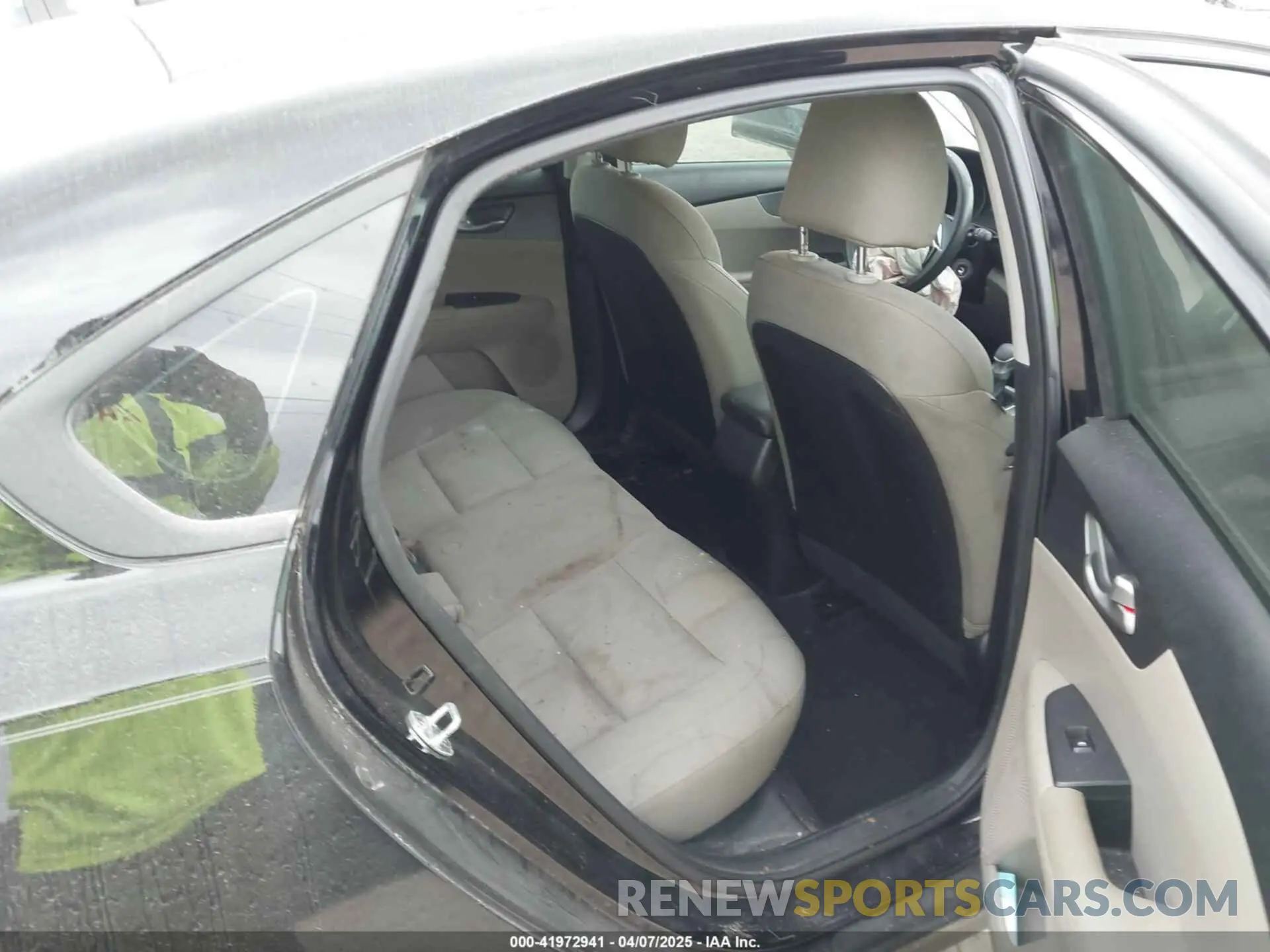 8 Photograph of a damaged car 3KPF24AD2LE186231 KIA FORTE 2020