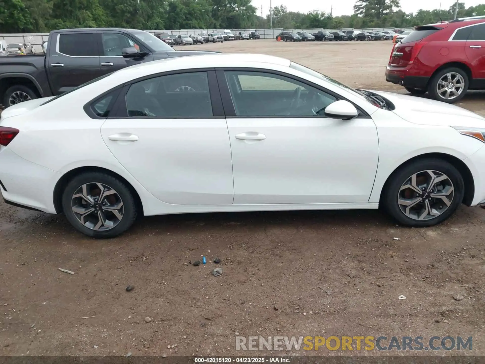 13 Фотография поврежденного автомобиля 3KPF24AD2LE209197 KIA FORTE 2020