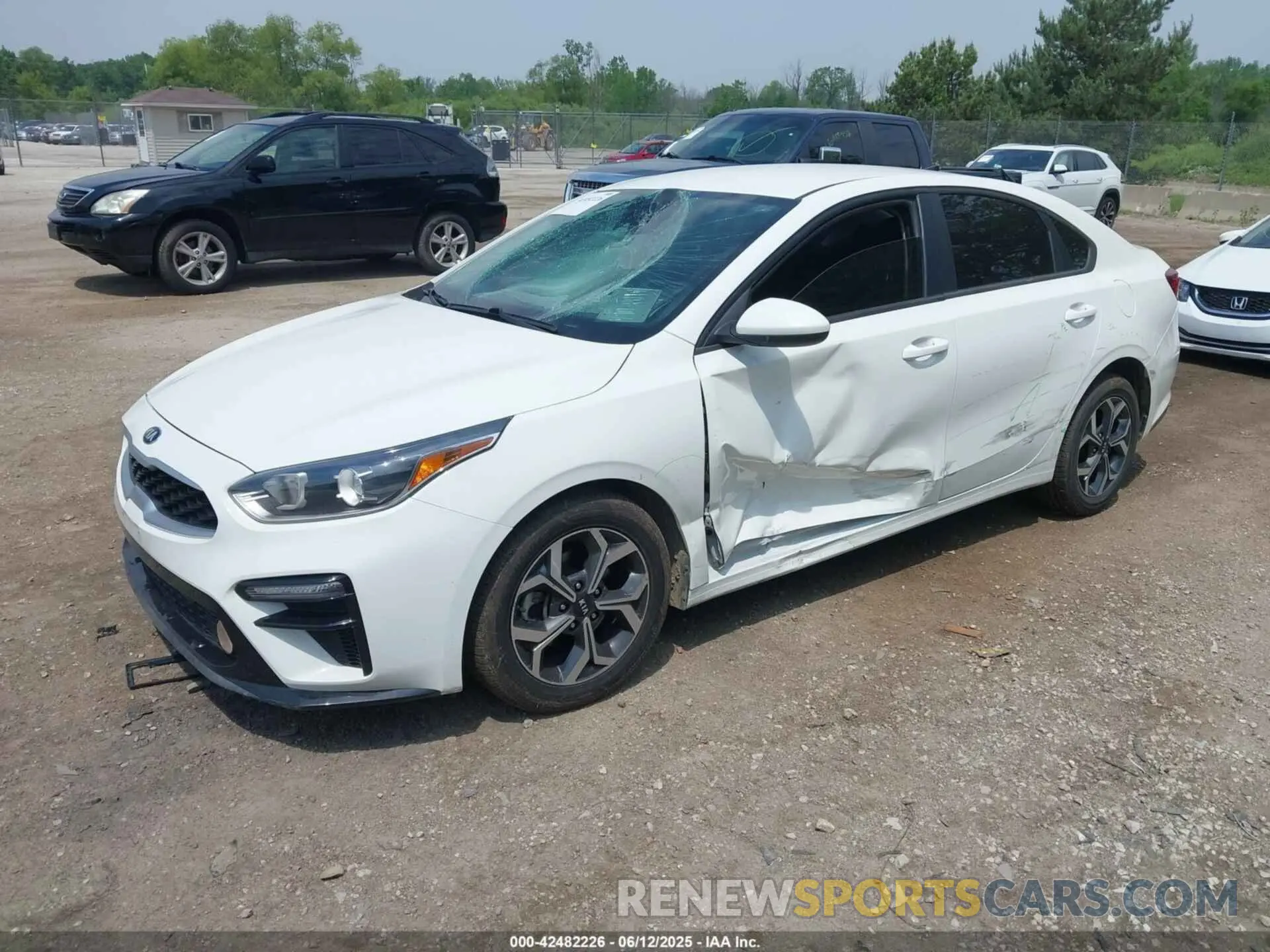 2 Photograph of a damaged car 3KPF24AD2LE240062 KIA FORTE 2020