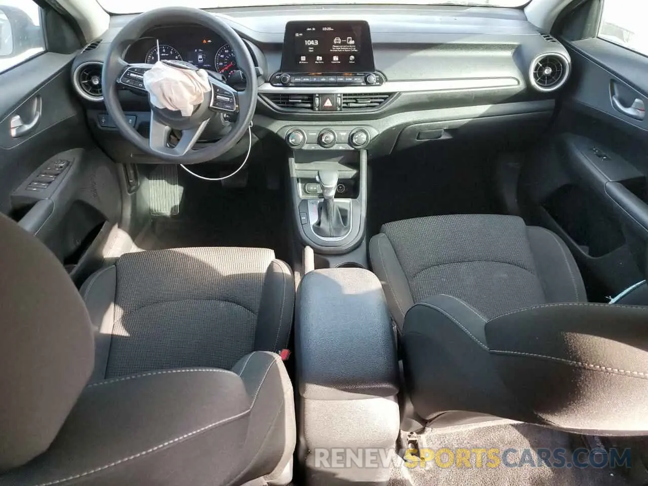 8 Фотография поврежденного автомобиля 3KPF24AD2LE244841 KIA FORTE 2020