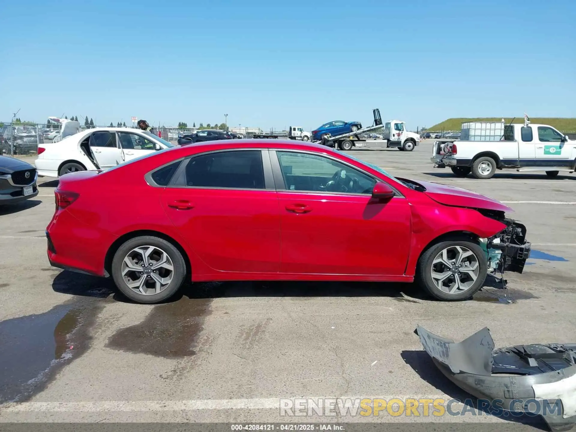 14 Photograph of a damaged car 3KPF24AD2LE248291 KIA FORTE 2020