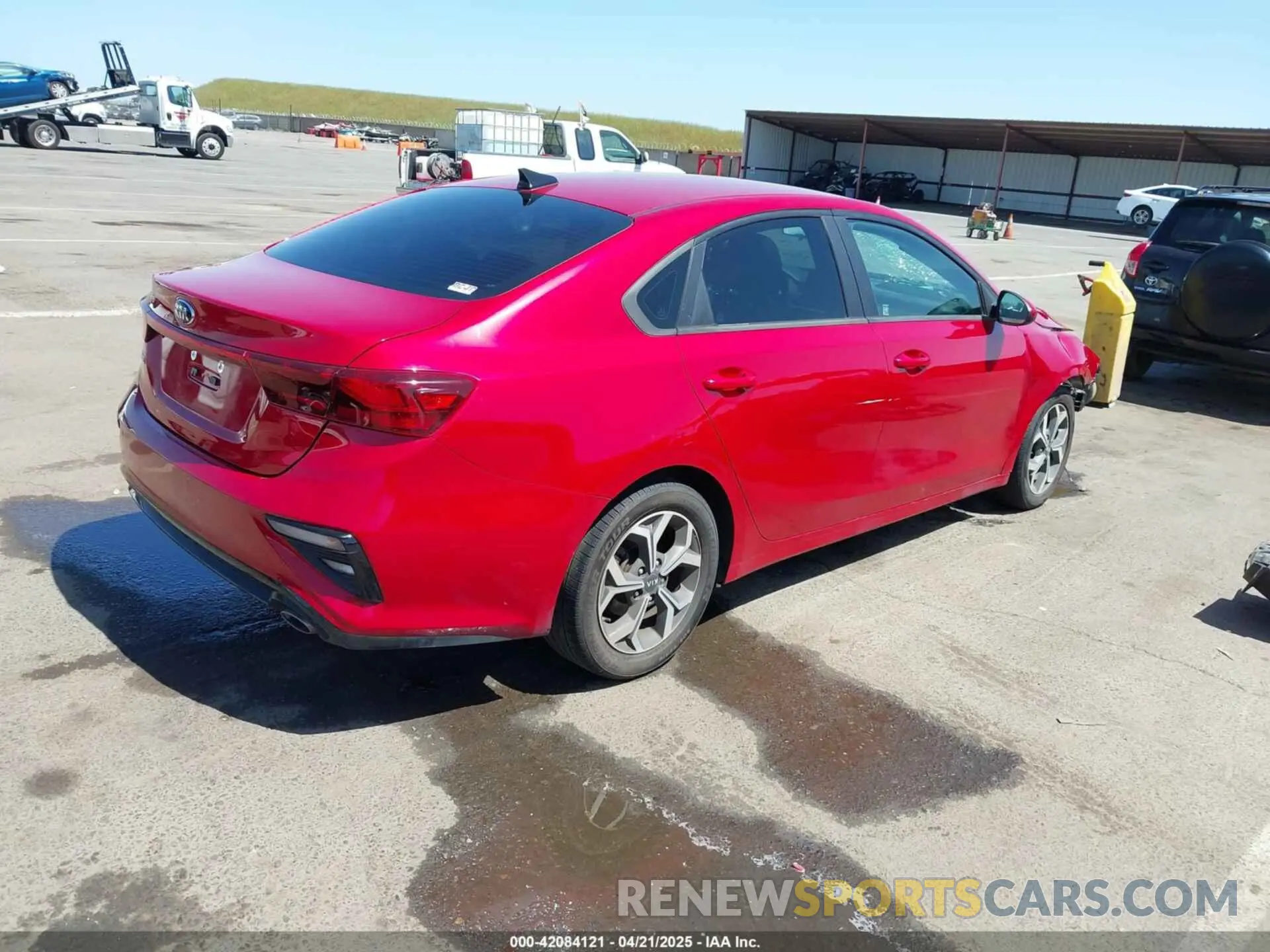 4 Photograph of a damaged car 3KPF24AD2LE248291 KIA FORTE 2020