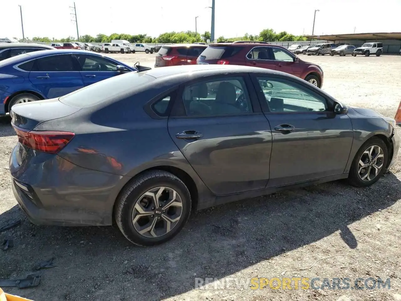 3 Фотография поврежденного автомобиля 3KPF24AD2LE251742 KIA FORTE 2020