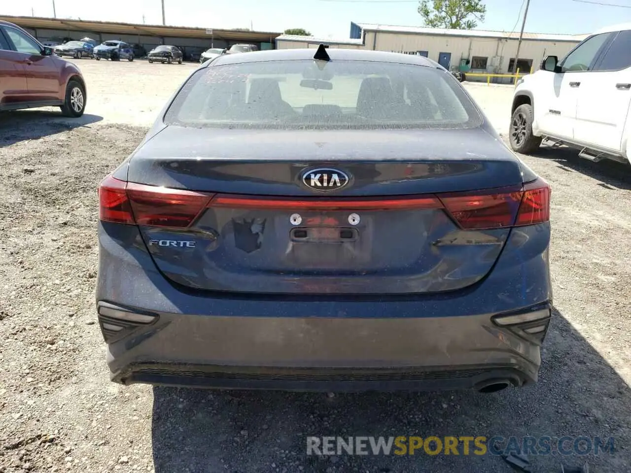 6 Фотография поврежденного автомобиля 3KPF24AD2LE251742 KIA FORTE 2020