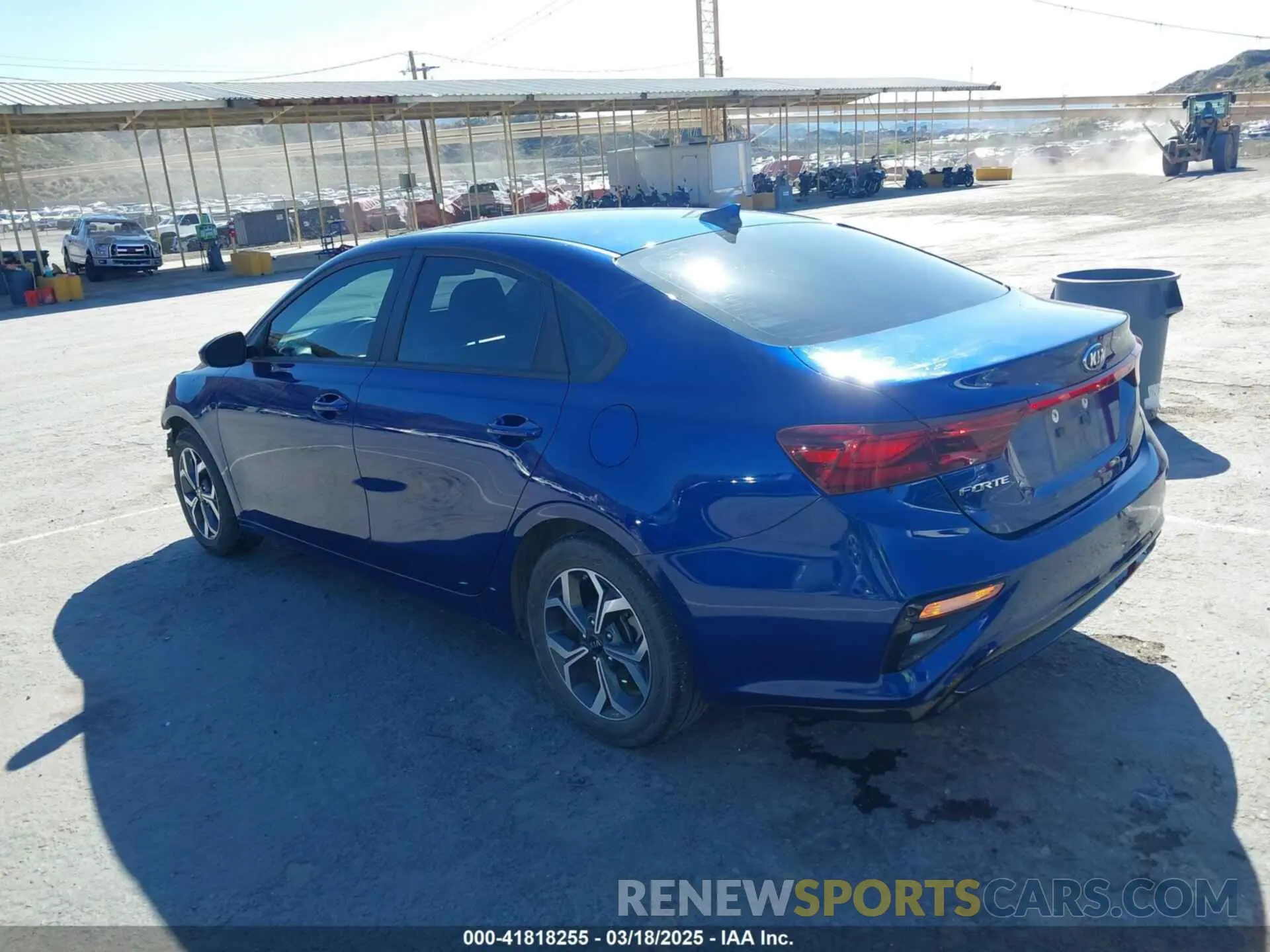 3 Photograph of a damaged car 3KPF24AD2LE258075 KIA FORTE 2020