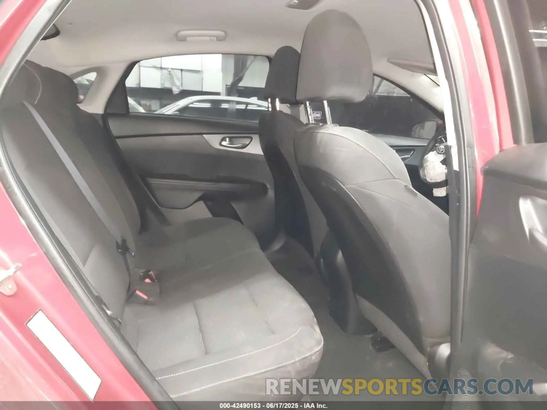 8 Фотография поврежденного автомобиля 3KPF24AD3LE150175 KIA FORTE 2020