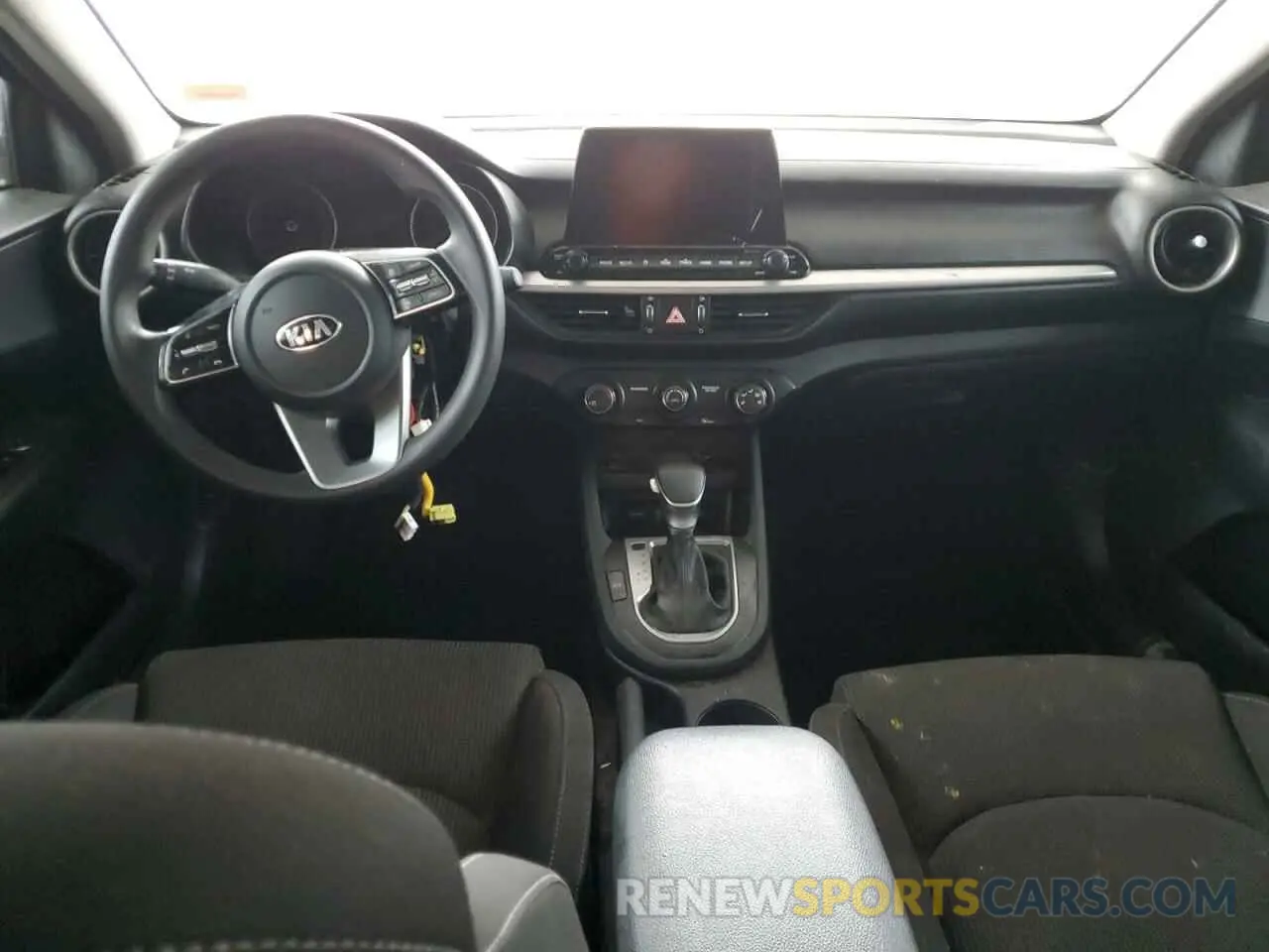 8 Фотография поврежденного автомобиля 3KPF24AD3LE159782 KIA FORTE 2020