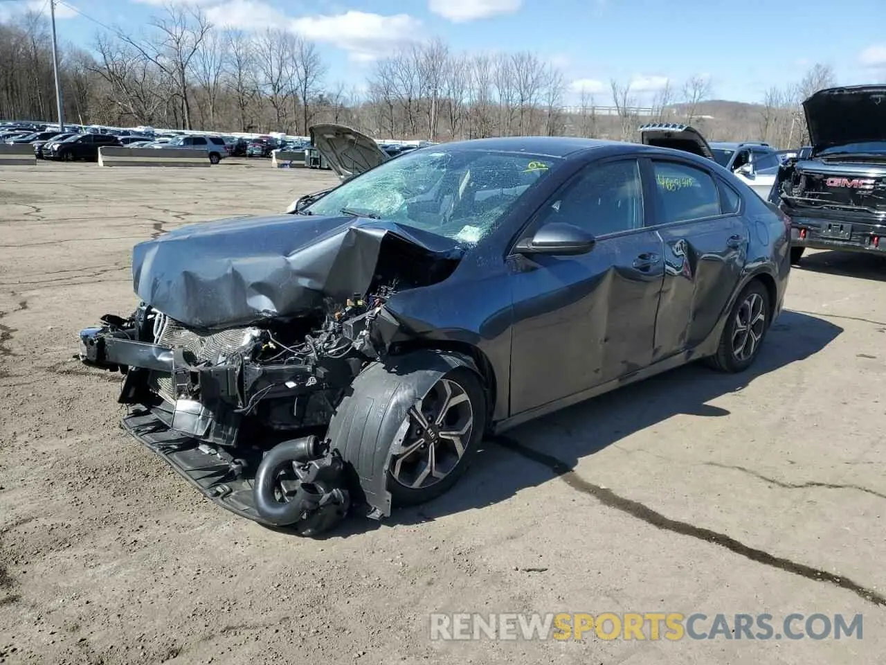 1 Photograph of a damaged car 3KPF24AD3LE162228 KIA FORTE 2020