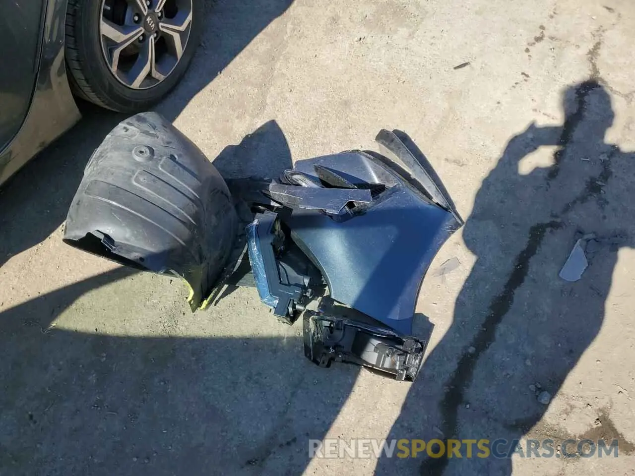 12 Photograph of a damaged car 3KPF24AD3LE162228 KIA FORTE 2020