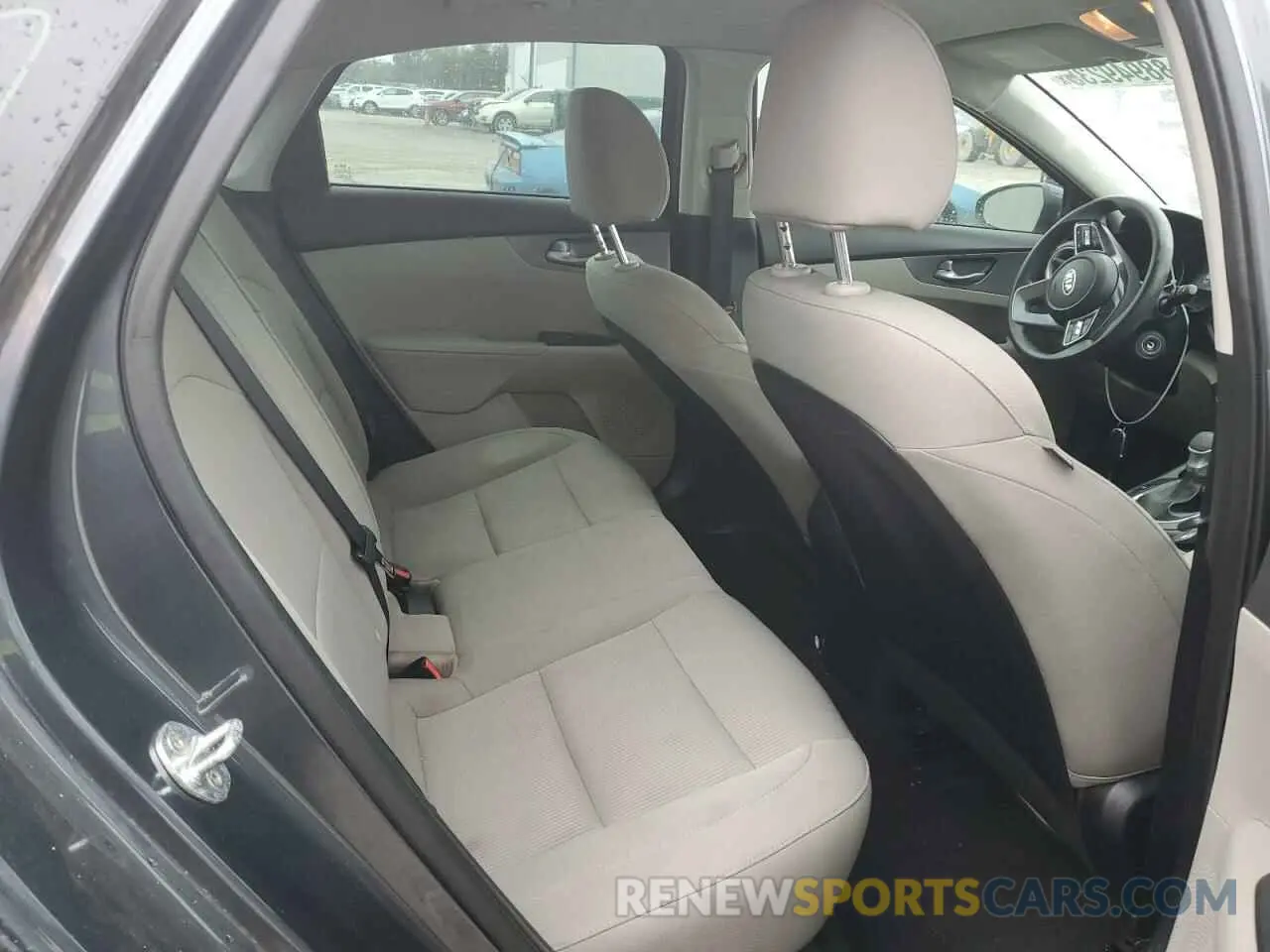 10 Фотография поврежденного автомобиля 3KPF24AD3LE167669 KIA FORTE 2020