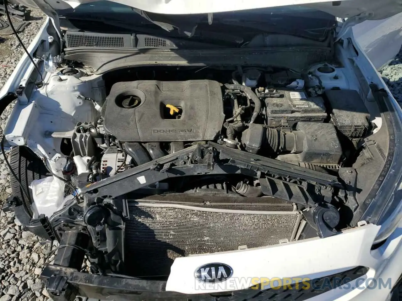 13 Photograph of a damaged car 3KPF24AD3LE182432 KIA FORTE 2020