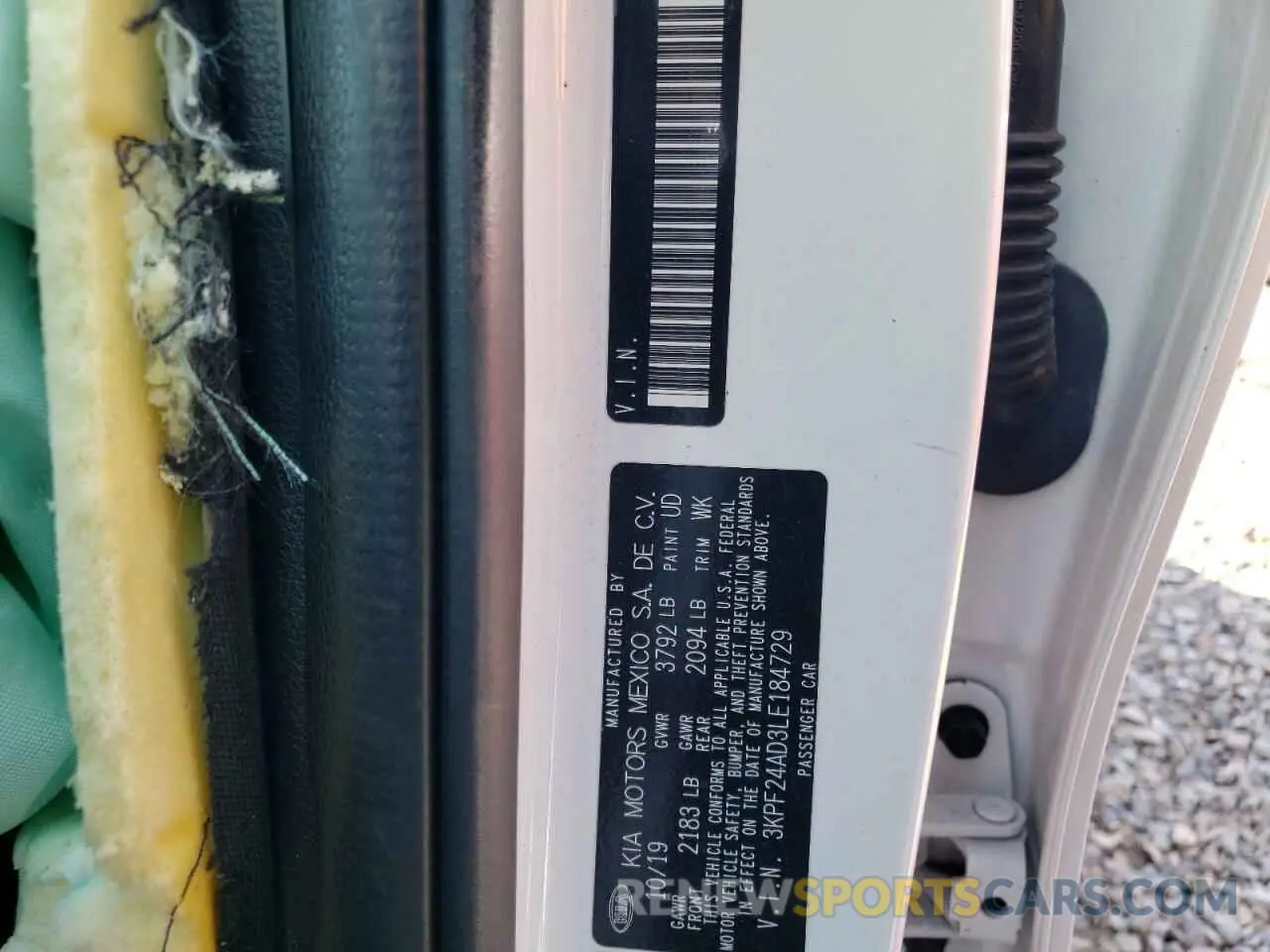 12 Фотография поврежденного автомобиля 3KPF24AD3LE184729 KIA FORTE 2020