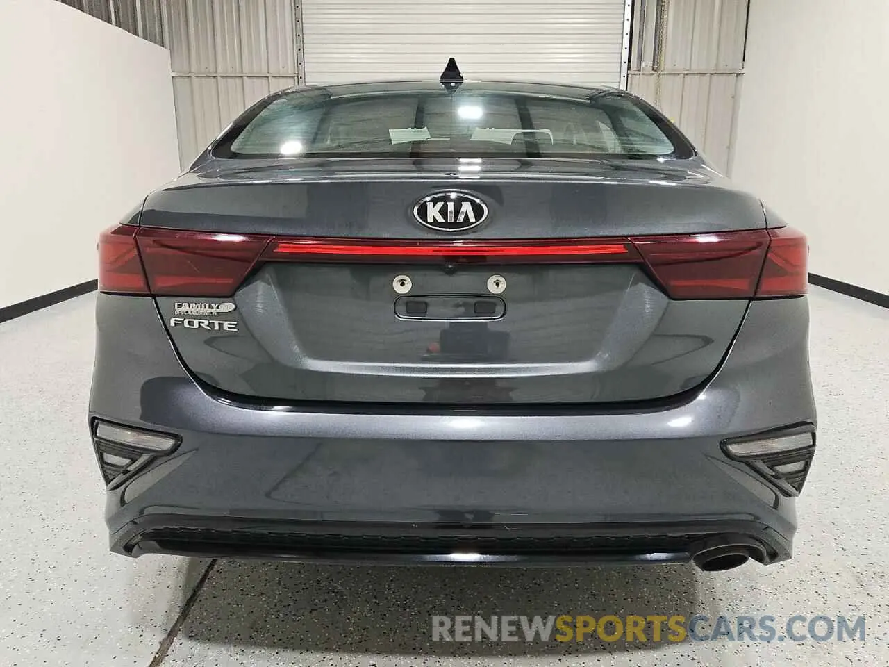 6 Фотография поврежденного автомобиля 3KPF24AD3LE192233 KIA FORTE 2020