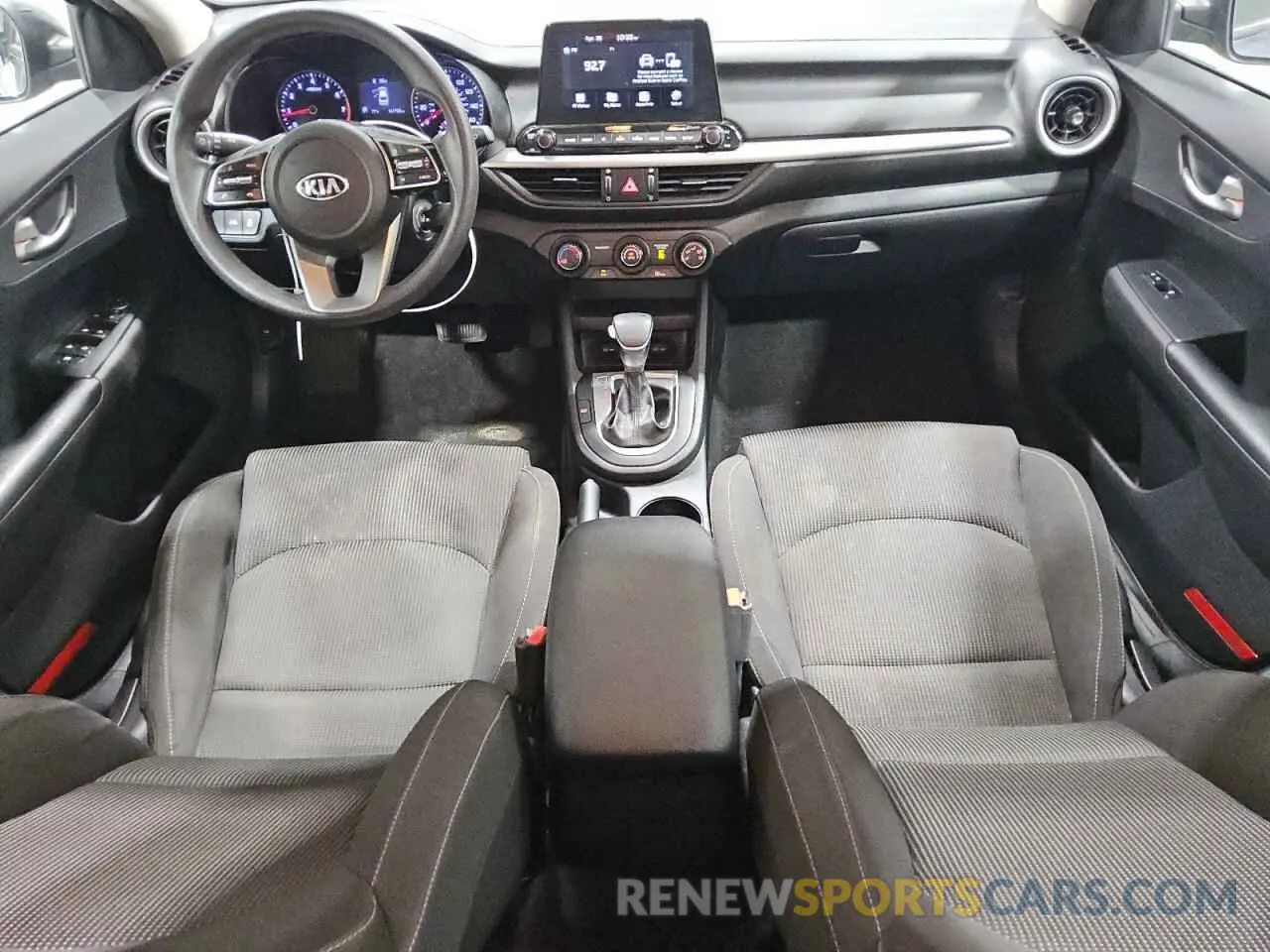 8 Фотография поврежденного автомобиля 3KPF24AD3LE192233 KIA FORTE 2020