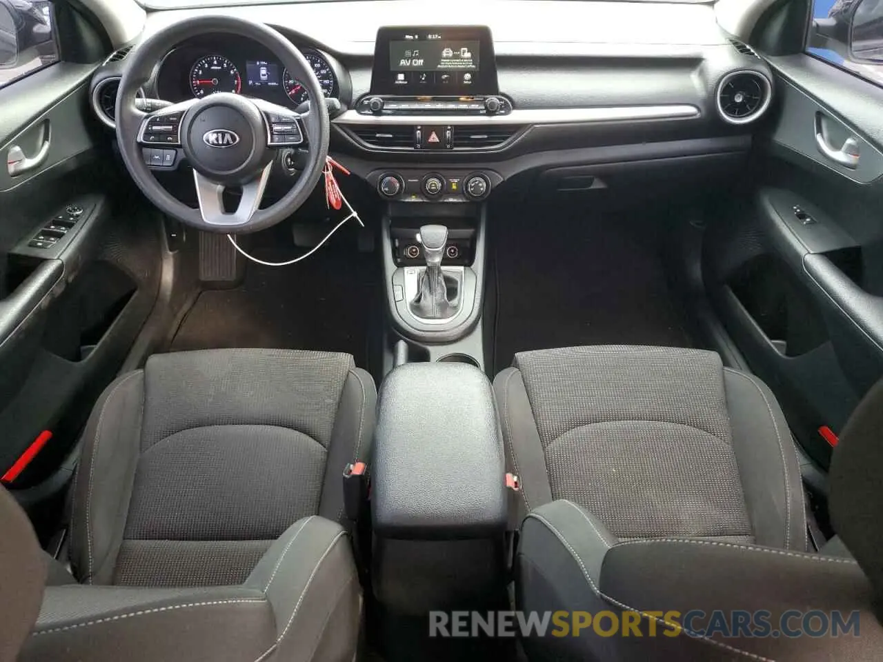 8 Фотография поврежденного автомобиля 3KPF24AD3LE192264 KIA FORTE 2020