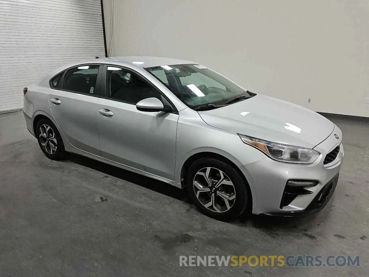 4 Фотография поврежденного автомобиля 3KPF24AD3LE223545 KIA FORTE 2020