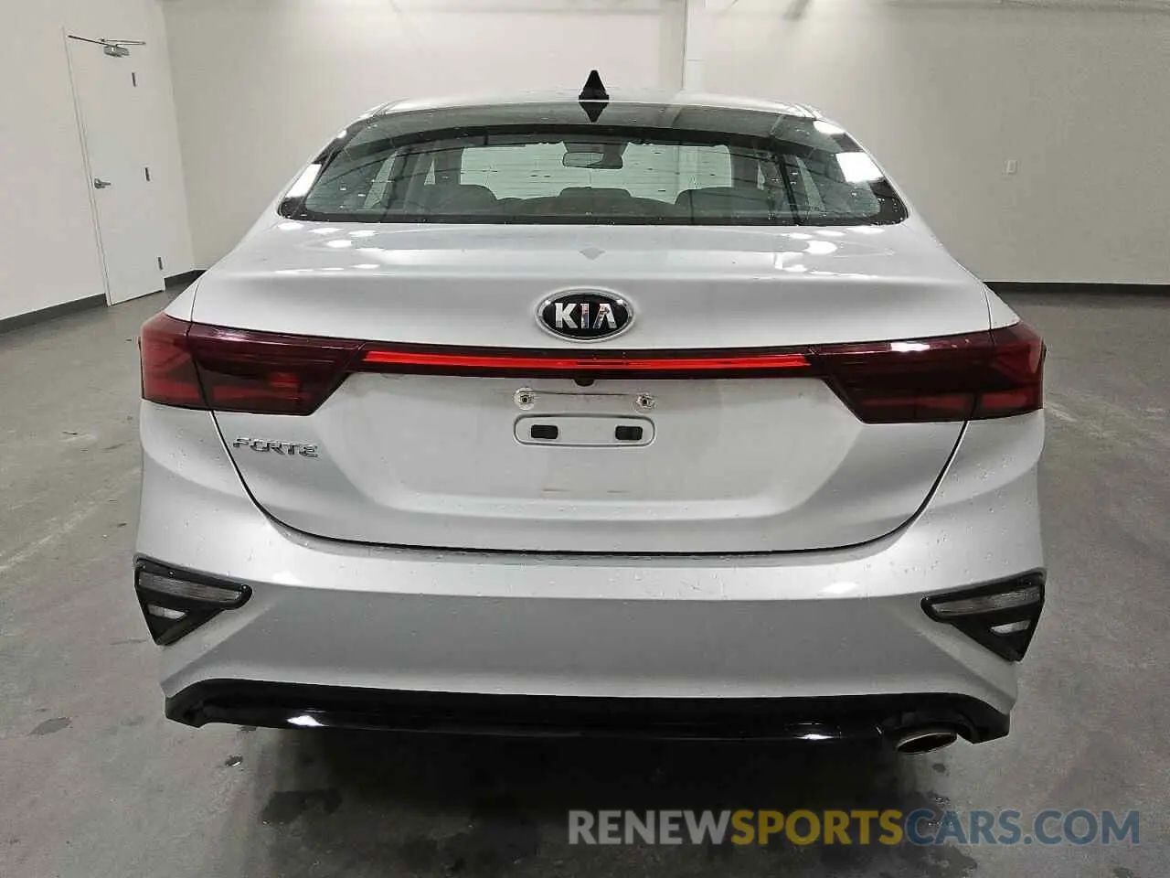 6 Фотография поврежденного автомобиля 3KPF24AD3LE223545 KIA FORTE 2020