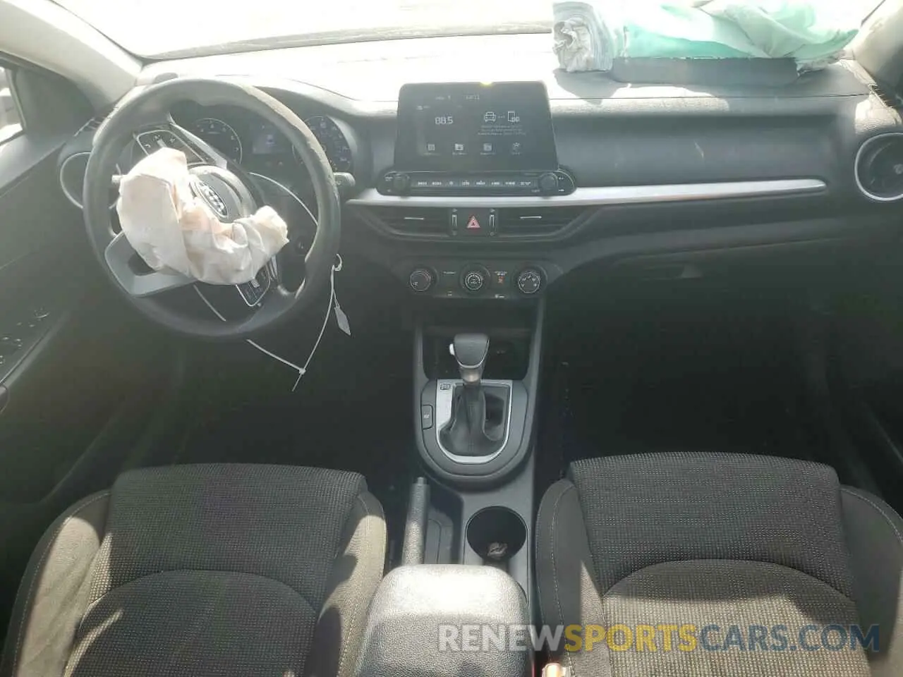 8 Фотография поврежденного автомобиля 3KPF24AD3LE224078 KIA FORTE 2020