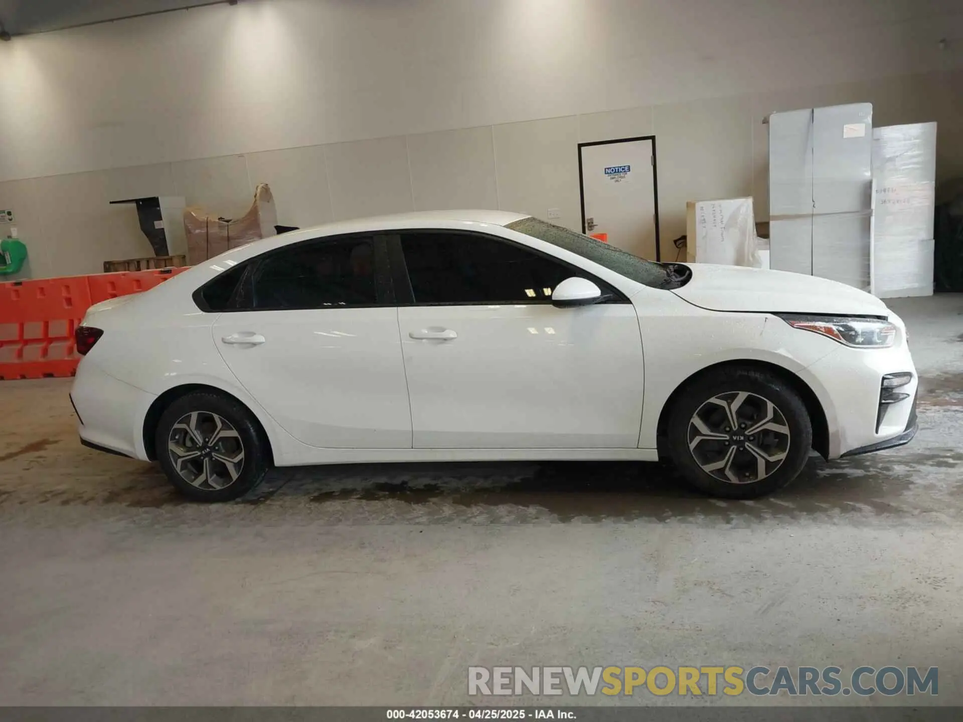 13 Photograph of a damaged car 3KPF24AD3LE243519 KIA FORTE 2020