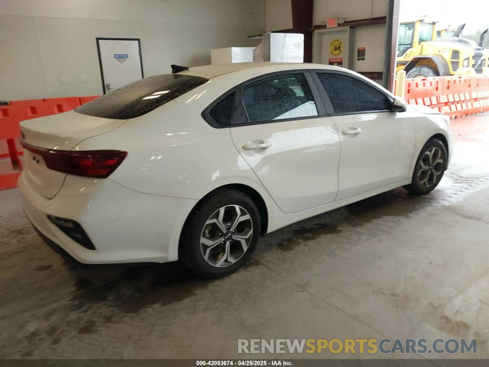 4 Photograph of a damaged car 3KPF24AD3LE243519 KIA FORTE 2020