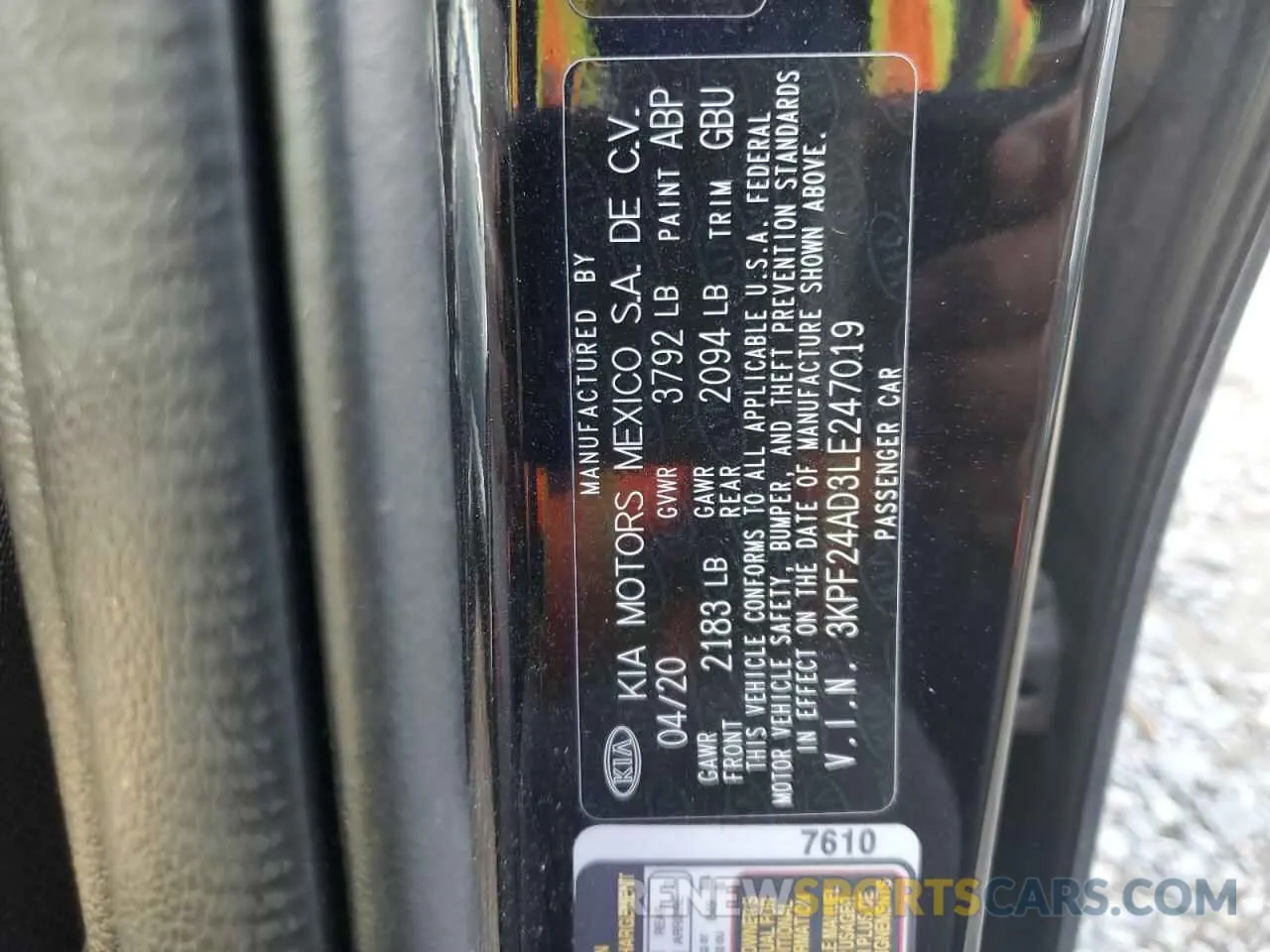 12 Photograph of a damaged car 3KPF24AD3LE247019 KIA FORTE 2020