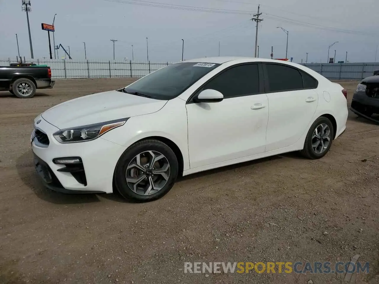 1 Photograph of a damaged car 3KPF24AD3LE261633 KIA FORTE 2020