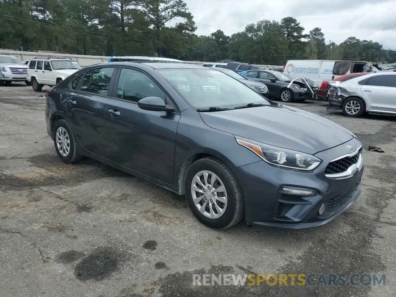 4 Photograph of a damaged car 3KPF24AD4LE154851 KIA FORTE 2020