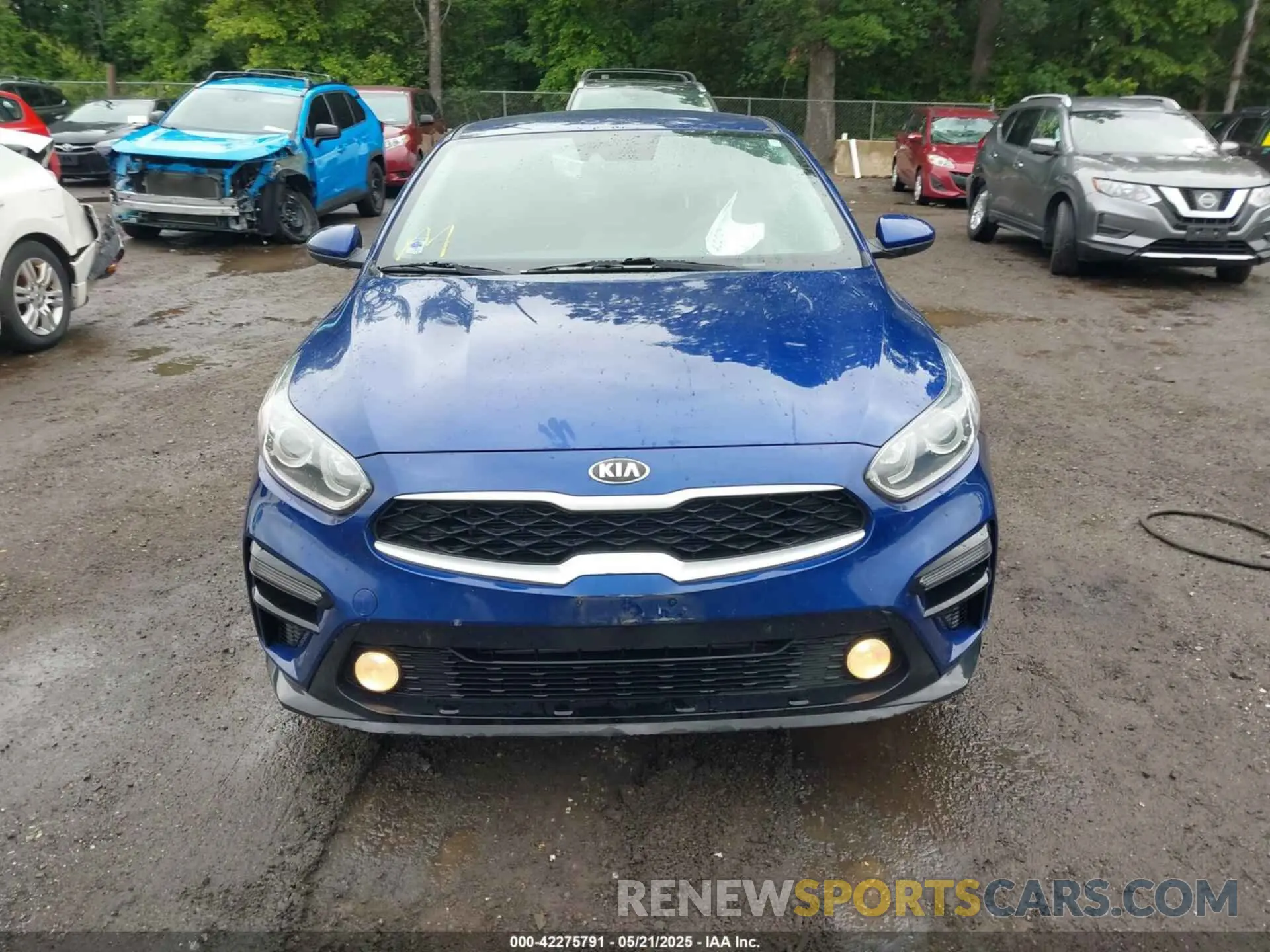 12 Photograph of a damaged car 3KPF24AD4LE163436 KIA FORTE 2020