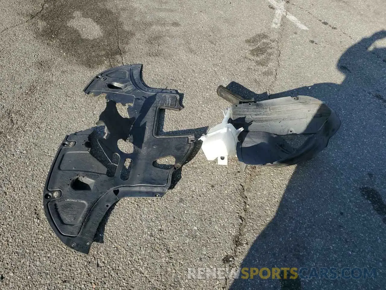 14 Photograph of a damaged car 3KPF24AD4LE165980 KIA FORTE 2020
