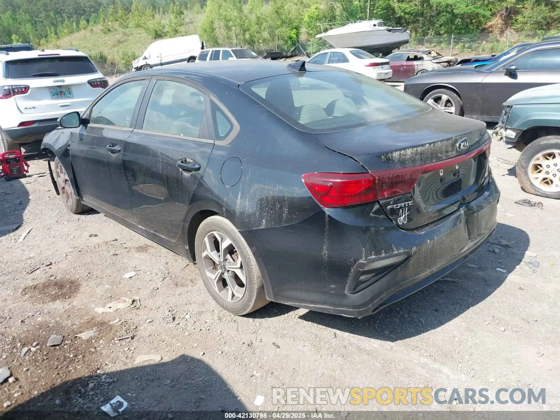 3 Фотография поврежденного автомобиля 3KPF24AD4LE171018 KIA FORTE 2020